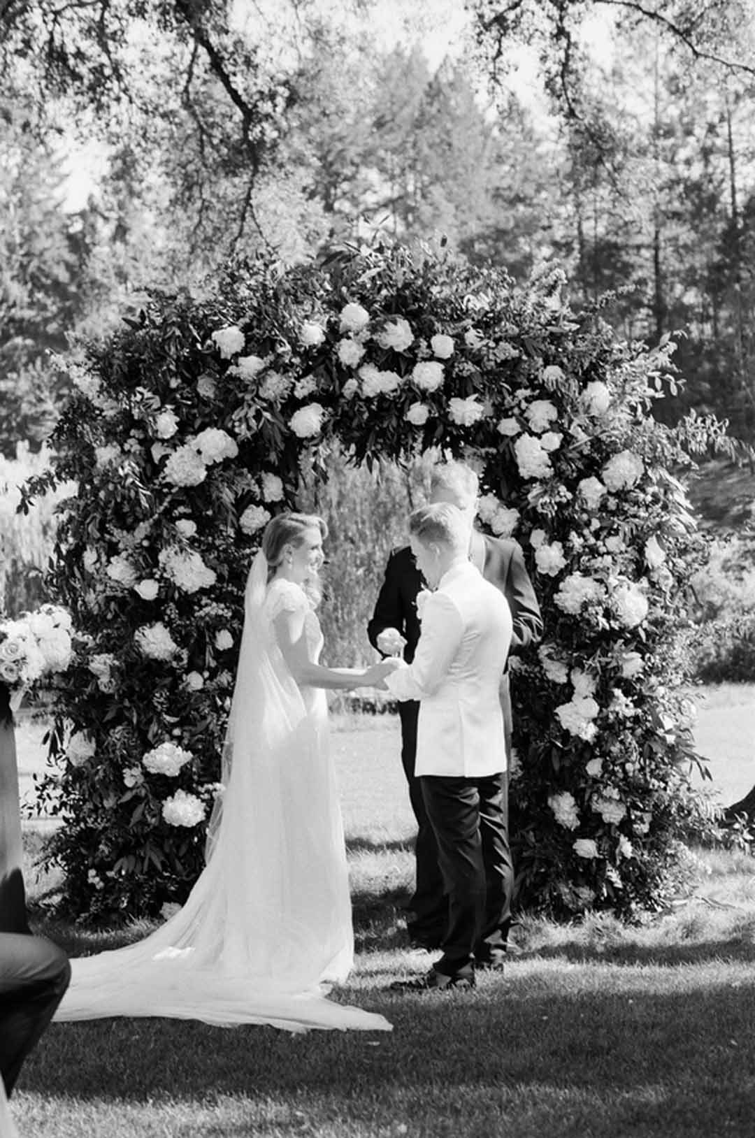 amynichols.com | meadowood napa wedding planner | photo: Braedon Flynn